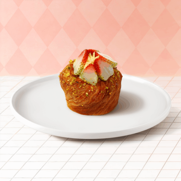 Bánh cruffin nhân hạt dẻ & dâu tây/Pistachio & Strawberry Croffin